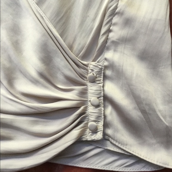 H&M - beige long sleeve blouse - Picture 2 of 6